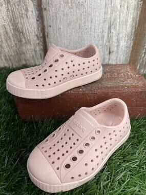 Native Jefferson Blush Lightweight Slip On Shoes C5